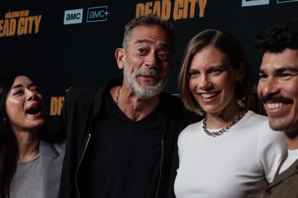 Cast Completo en la Alfombra Roja de The Walking Dead: Dead City en SDCC 2026